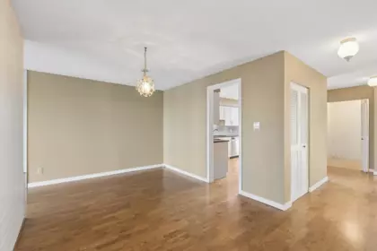 Breakfast Nook Photo of 8 2206 Folkestone Way, West Vancouver, BC