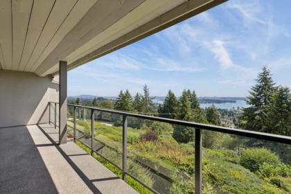 Front Yard Photo of 8 2206 Folkestone Way, West Vancouver, BC
