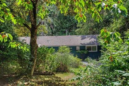 Outdoor Patio Photo of 2588 Lower Road, Roberts Creek, BC
