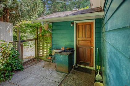 Swimming Pool Photo of 2588 Lower Road, Roberts Creek, BC