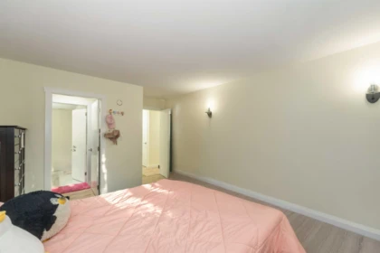 Hallway Photo of 206 2567 Victoria Street, Abbotsford, BC