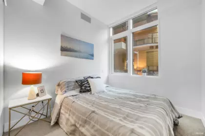 Office / Den Photo of 101 6699 Nelson Avenue, West Vancouver, BC