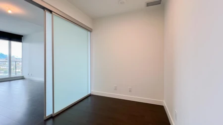 Walk-In Closet Photo of 1303 4880 Lougheed Highway, Burnaby, BC