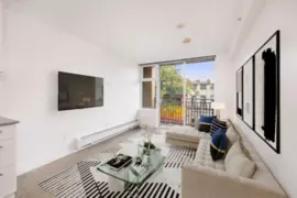 305 231 E Pender Street, Vancouver, BC