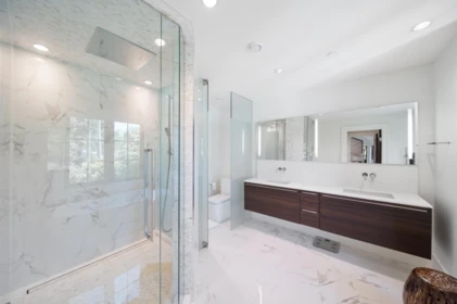 Primary Bathroom Photo of 6299 Angus Drive, Vancouver, BC