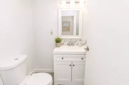 Walk-In Closet Photo of 20420 Lorne Avenue, Maple Ridge, BC