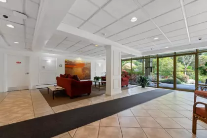 Entry Foyer Photo of 212 1425 Esquimalt Avenue, West Vancouver, BC
