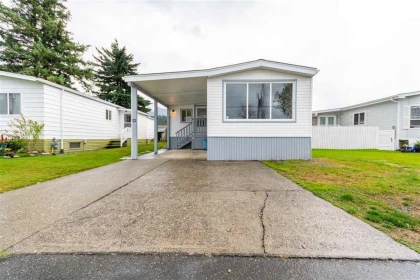 52 6338 Vedder Road, Chilliwack, BC, Chilliwack — Manufactured Home for sale