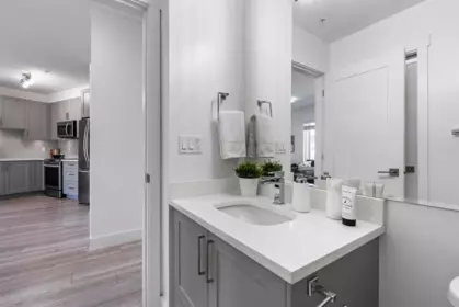 Kitchen Photo of 505 13978 Fraser Highway, Surrey, BC