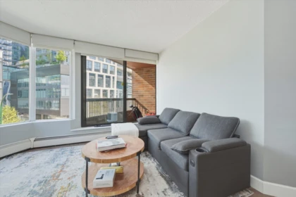 407 950 Drake Street, Vancouver, BC, Vancouver — Apartment/Condo for sale