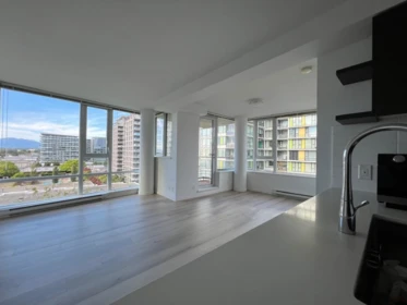 1002 7979 Firbridge Way, Richmond, BC, Richmond — Apartment/Condo for sale