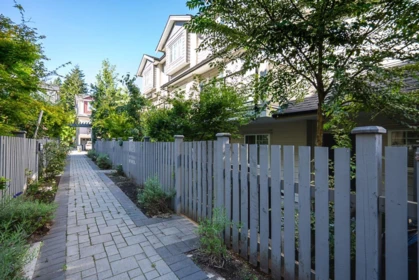 27 13898 64 Avenue, Surrey, BC, Surrey — Townhouse for sale