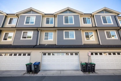 27 13898 64 Avenue, Surrey, BC, Surrey — Townhouse for sale