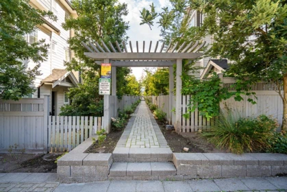 27 13898 64 Avenue, Surrey, BC, Surrey — Townhouse for sale