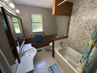 Guest Bathroom Photo of 7048 140a Street, Surrey, BC