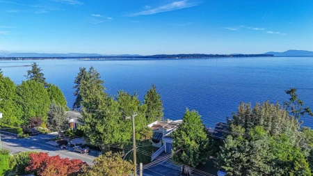 14249 Marine Drive, White Rock, BC, White Rock — Single Family Residence for sale