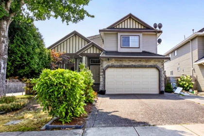 16688 63b Avenue, Surrey, BC, Surrey — Single Family Residence for sale