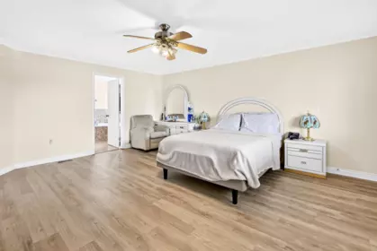 Laundry Room Photo of 16688 63b Avenue, Surrey, BC