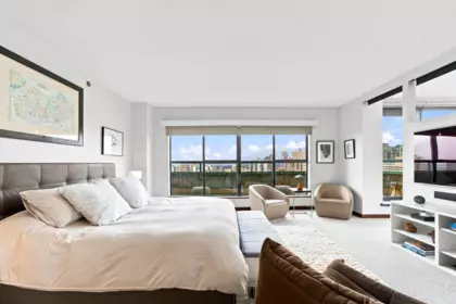 Office / Den Photo of 2301 909 Burrard Street, Vancouver, BC
