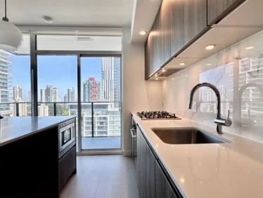 Kitchen Island Photo of 1702 6537 Telford Avenue, Burnaby, BC