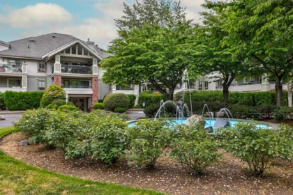 221 22015 48 Avenue, Langley, BC, Langley — Apartment/Condo for sale