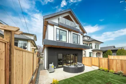 2 3708 W 18th Avenue, Vancouver, BC, Vancouver — Half Duplex for sale