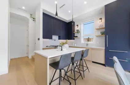 Kitchen Photo of 2 3708 W 18th Avenue, Vancouver, BC