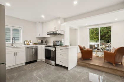 Pantry Photo of 15962 North Bluff Road, White Rock, BC