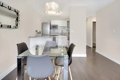 Breakfast Nook Photo of 701 145 St Georges Avenue, North Vancouver, BC