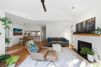 Family Room Photo of 304 865 W 15th Avenue, Vancouver, BC