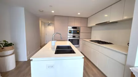 1306 6900 Pearson Way, Richmond, BC, Richmond — Apartment/Condo for sale