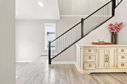 Kitchen Island Photo of 45558 Meadowbrook Drive, Chilliwack, BC