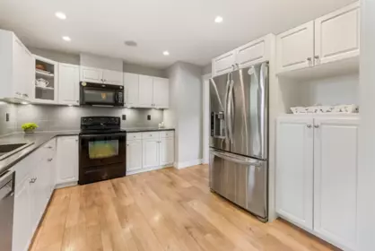 Kitchen Photo of 3499 Wright Street, Abbotsford, BC