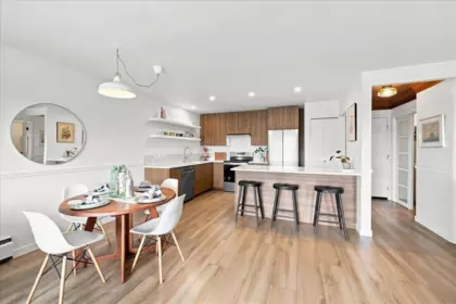 Kitchen Island Photo of 207 236 W 2nd Street, North Vancouver, BC