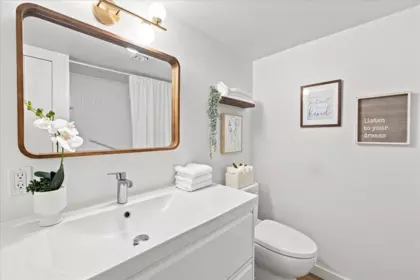 Office / Den Photo of 207 236 W 2nd Street, North Vancouver, BC