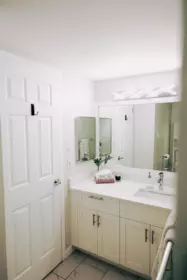 Primary Bathroom Photo of 19 365 Ginger Drive, New Westminster, BC