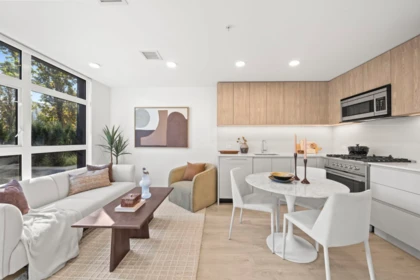 Family Room Photo of 6311 Oak Street, Vancouver, BC