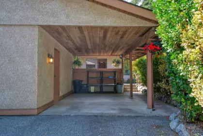 Family Room Photo of 837 North Road, Gibsons, BC