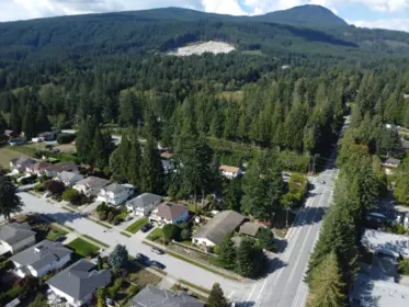 Hot Tub / Spa Photo of 837 North Road, Gibsons, BC