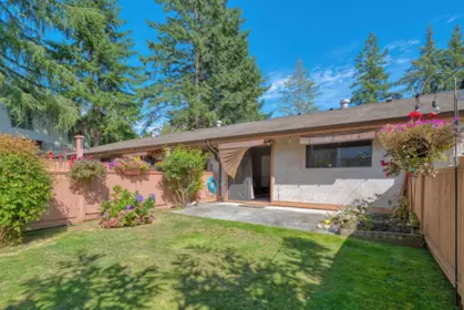 Mudroom Photo of 837 North Road, Gibsons, BC