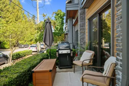 Family Room Photo of 204 1738 55a Street, Tsawwassen, BC