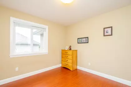 Entry Foyer Photo of 16492 104a Avenue, Surrey, BC