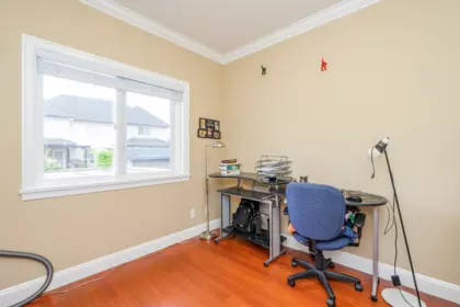 Hallway Photo of 16492 104a Avenue, Surrey, BC