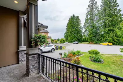 Living Room Photo of 16492 104a Avenue, Surrey, BC