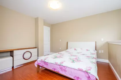 Mudroom Photo of 16492 104a Avenue, Surrey, BC