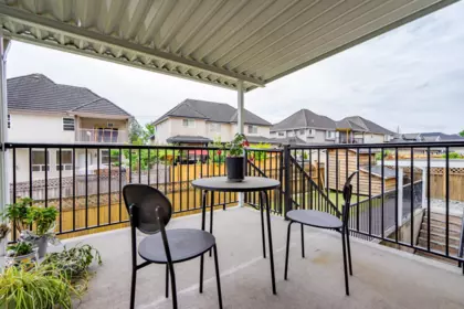 Swimming Pool Photo of 16492 104a Avenue, Surrey, BC