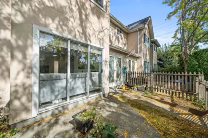 Loft / Bonus Room Photo of 112 2211 No. 4 Road, Richmond, BC