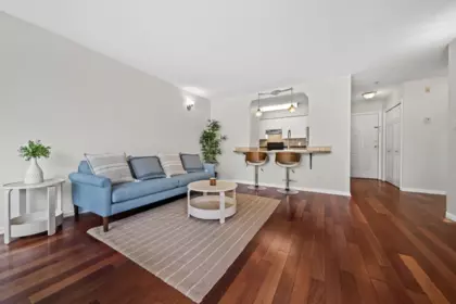 201 4990 Mcgeer Street, Vancouver, BC, Vancouver — Apartment/Condo for sale