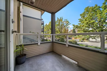 Entry Foyer Photo of 201 4990 Mcgeer Street, Vancouver, BC