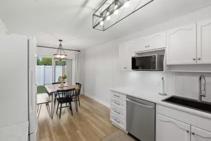 Breakfast Nook Photo of 103 5765 Vedder Road, Chilliwack, BC